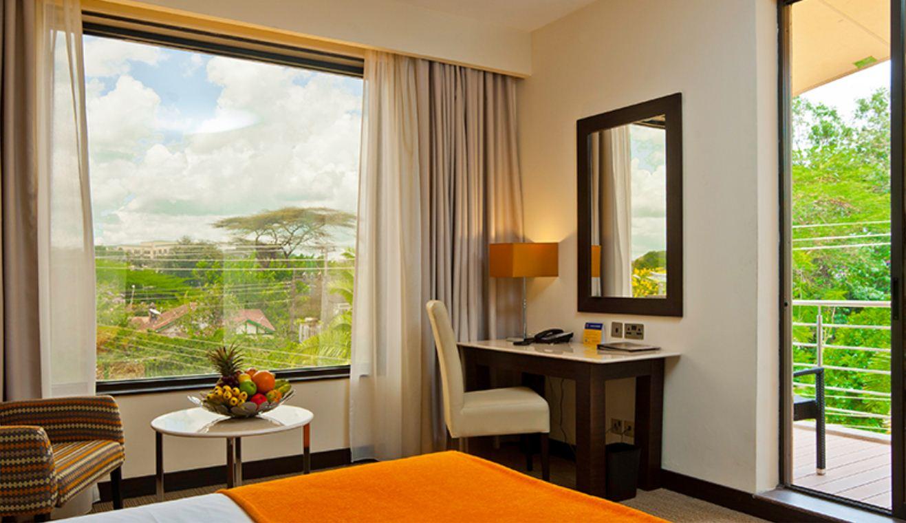 Four Points By Sheraton Nairobi Hurlingham Exteriör bild
