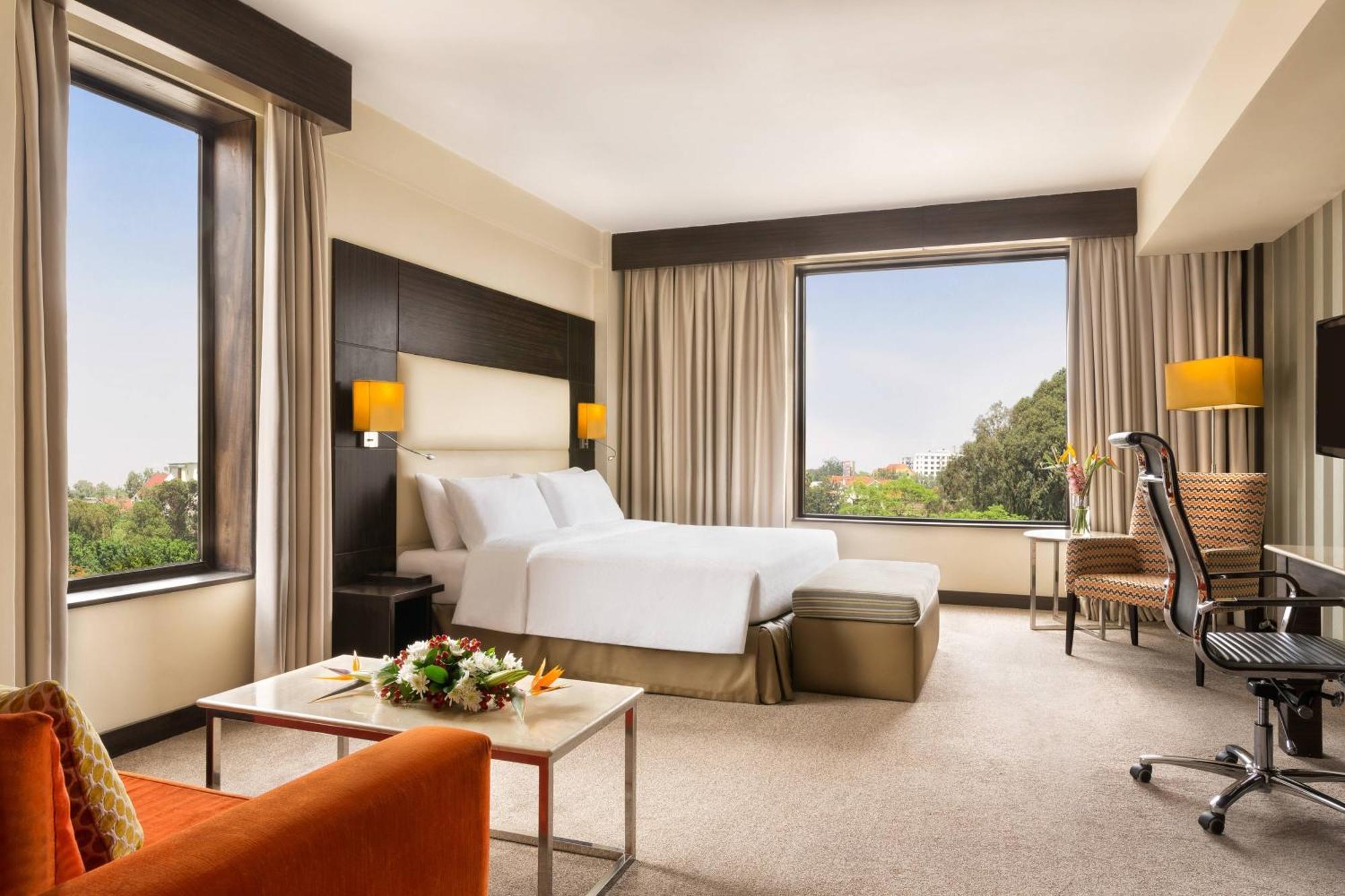 Four Points By Sheraton Nairobi Hurlingham Exteriör bild