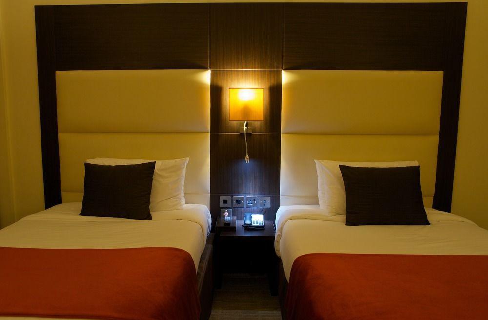 Four Points By Sheraton Nairobi Hurlingham Exteriör bild