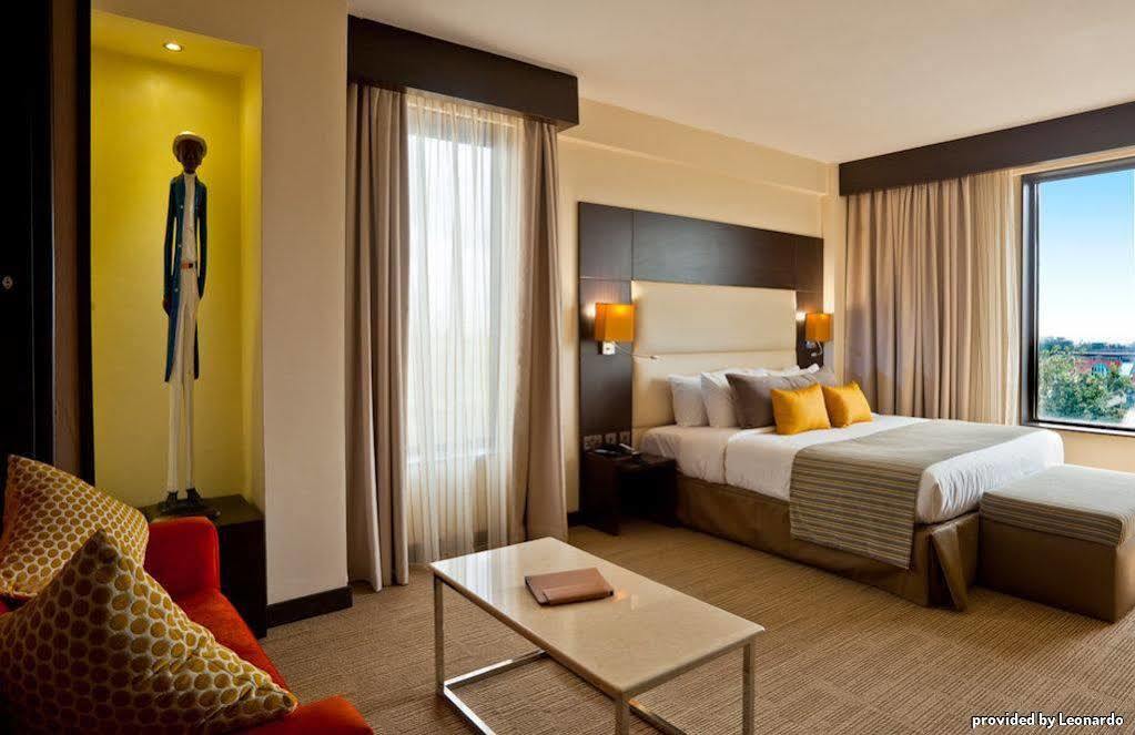 Four Points By Sheraton Nairobi Hurlingham Exteriör bild